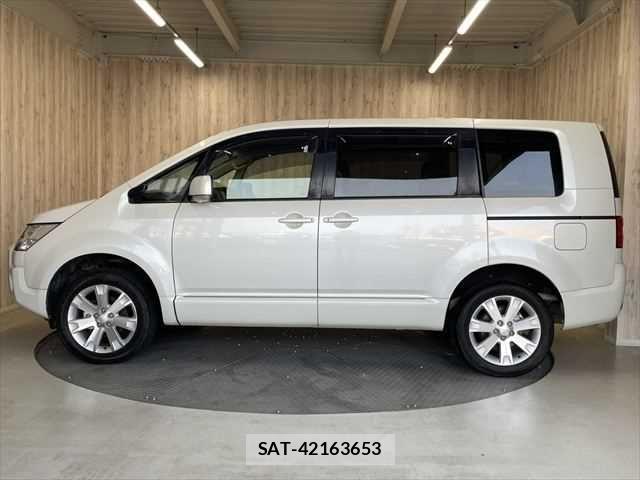 Mitsubishi DELICA 2018-06 6904329-22