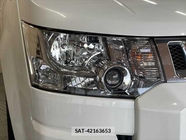 Mitsubishi DELICA 2018-06 6904329-25