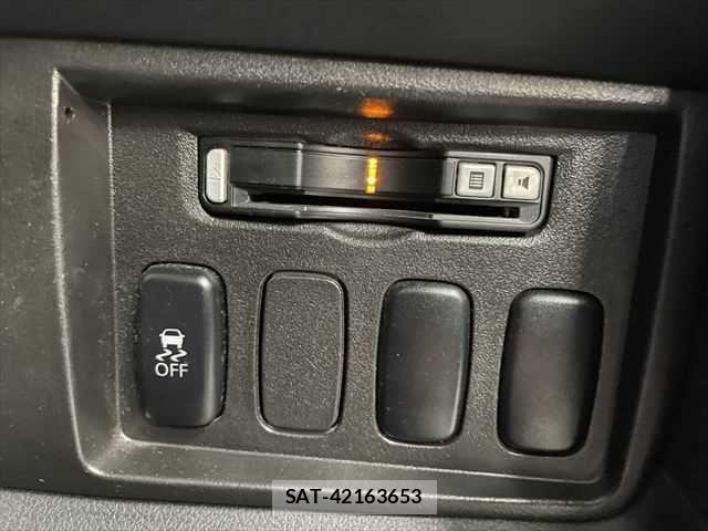 Mitsubishi DELICA 2018-06 6904329-7