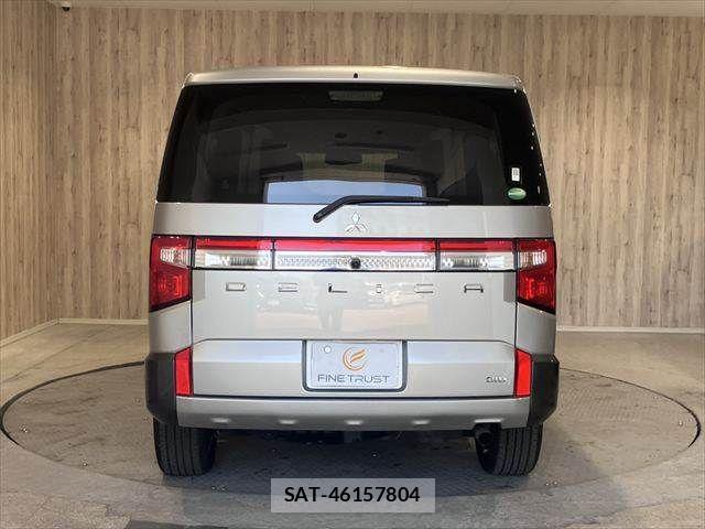 Mitsubishi DELICA 2019-09 6904318-19