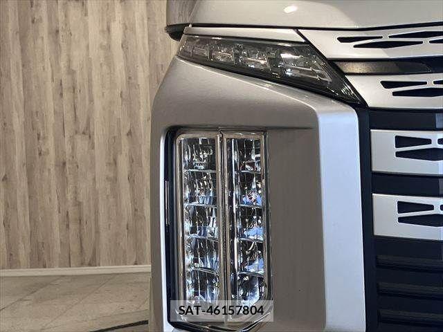 Mitsubishi DELICA 2019-09 6904318-25