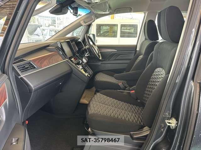 Mitsubishi DELICA 2025-03 6904280-2
