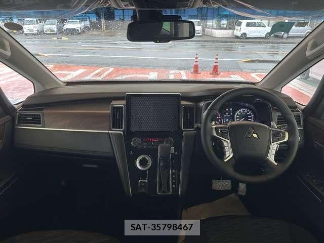 Mitsubishi DELICA 2025-03 6904280-6