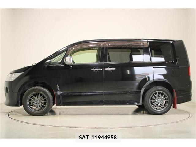 Mitsubishi DELICA 2018-02 6904327-8