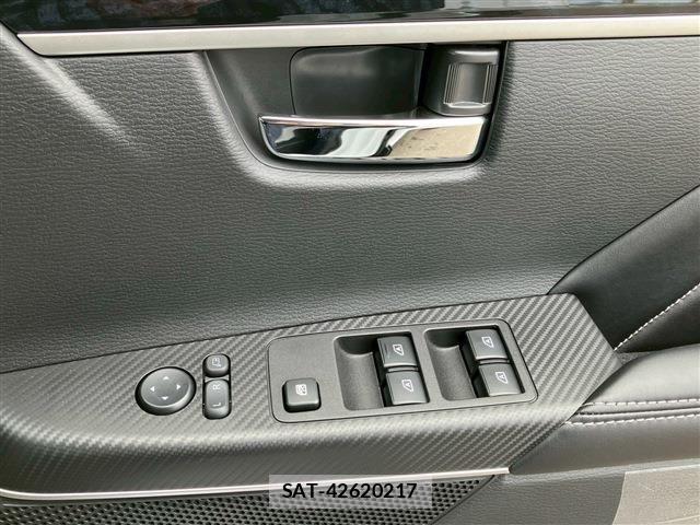 Mitsubishi DELICA 2025-11 6904257-22