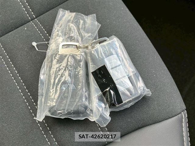 Mitsubishi DELICA 2025-11 6904257-24