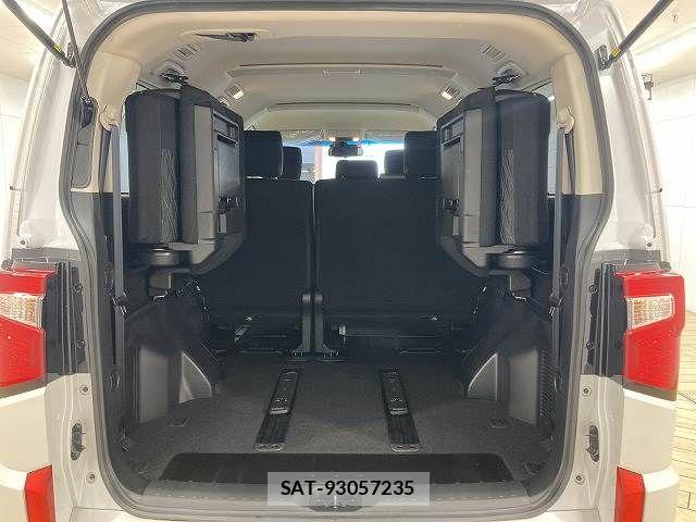 Mitsubishi DELICA 2025-08 6993152-12