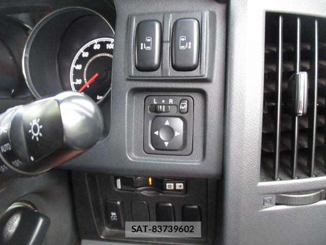 Mitsubishi DELICA 2017-11 6993168-23