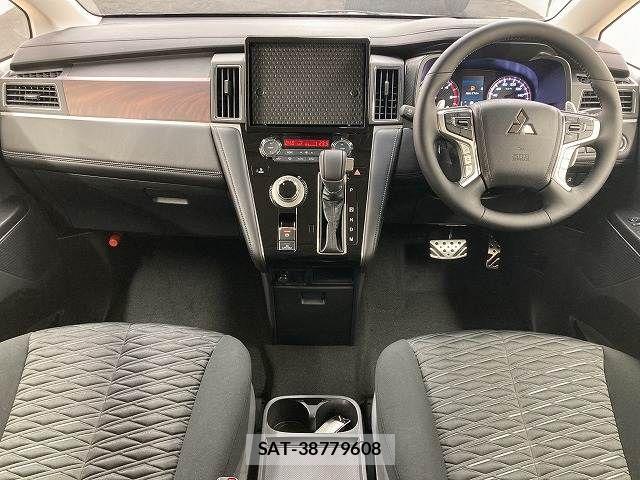 Mitsubishi DELICA 2025-08 6993145-2