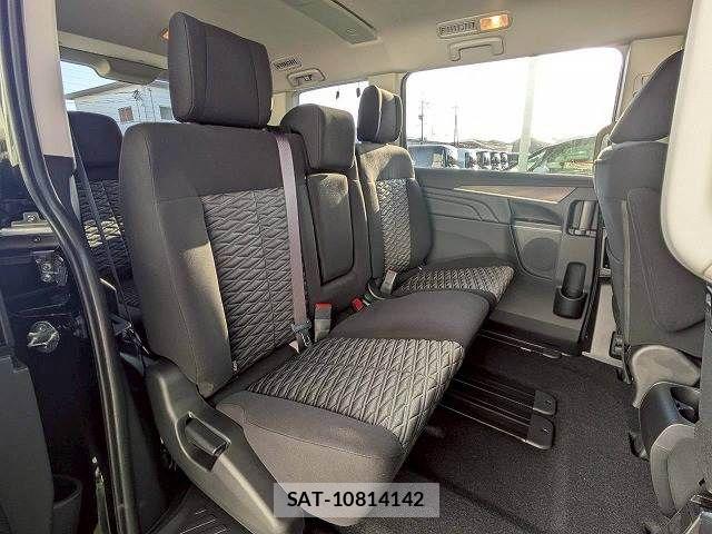 Mitsubishi DELICA 2025-08 6993117-12