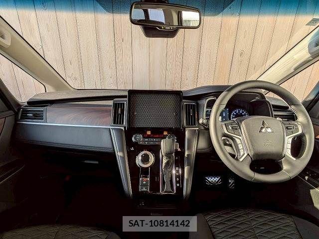 Mitsubishi DELICA 2025-08 6993117-2