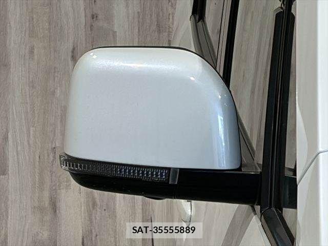 Mitsubishi DELICA 2020-05 6993169-24