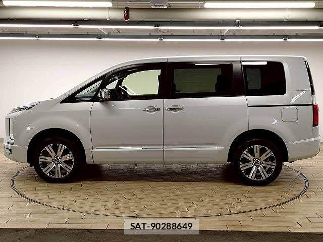 Mitsubishi DELICA 2025-08 6993132-17