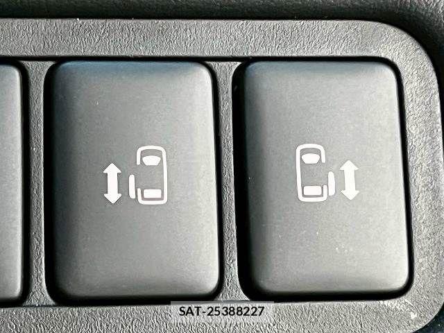 Mitsubishi DELICA 2025-08 6993142-14