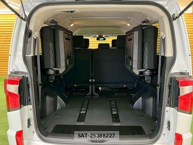 Mitsubishi DELICA 2025-08 6993142-19