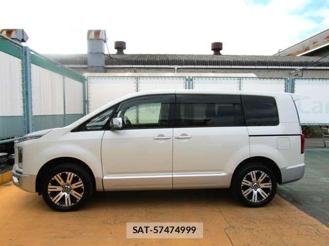 Mitsubishi DELICA 2019-03 7020358-9