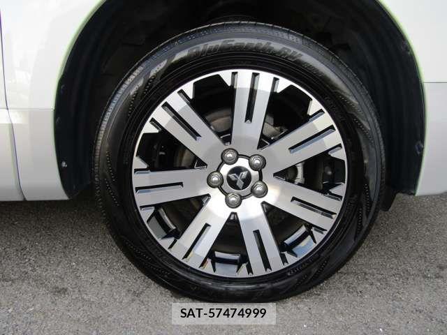 Mitsubishi DELICA 2019-03 7020358-18