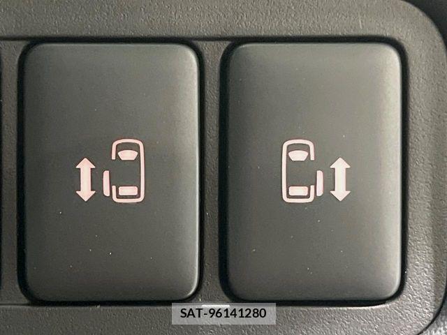 Mitsubishi DELICA 2024-09 7020354-5