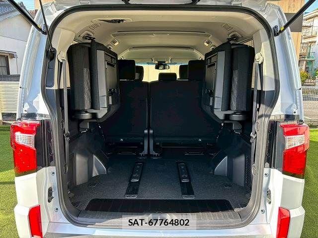 Mitsubishi DELICA 2025-08 7020352-14