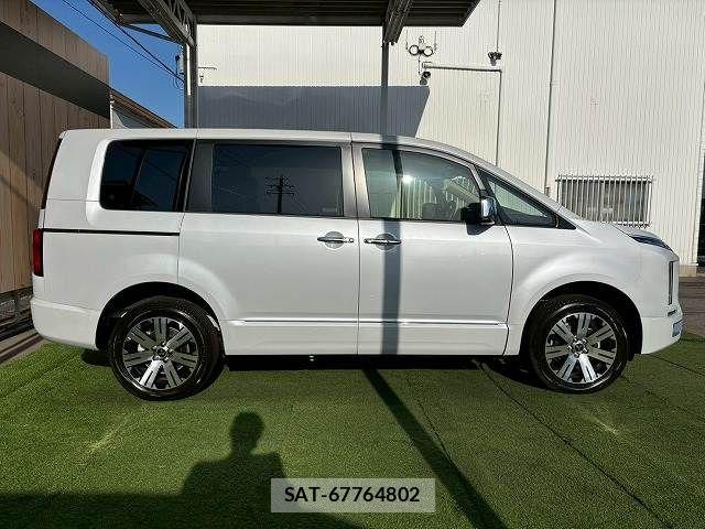 Mitsubishi DELICA 2025-08 7020352-15