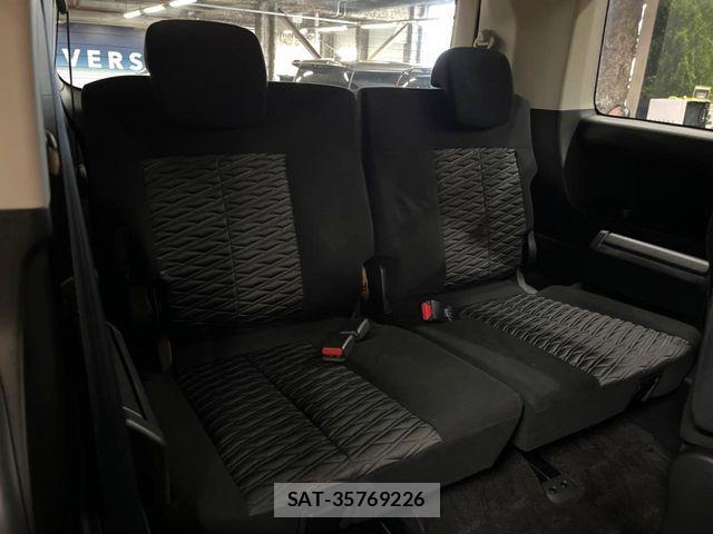 Mitsubishi DELICA 2023-03 7020351-10