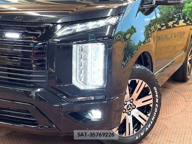 Mitsubishi DELICA 2023-03 7020351-12