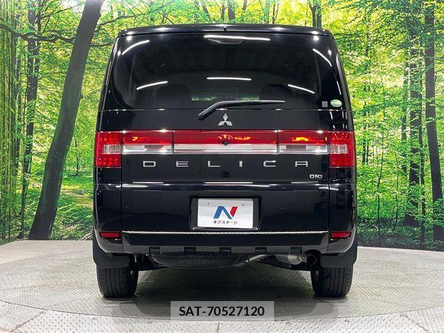 Mitsubishi DELICA 2017-06 7020360-15