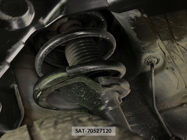Mitsubishi DELICA 2017-06 7020360-19