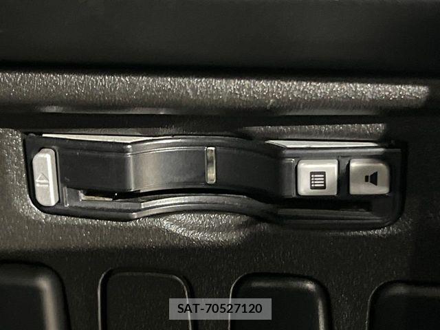 Mitsubishi DELICA 2017-06 7020360-5