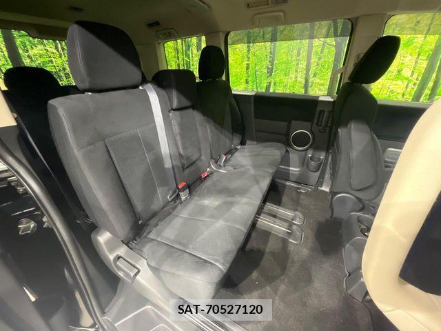 Mitsubishi DELICA 2017-06 7020360-8