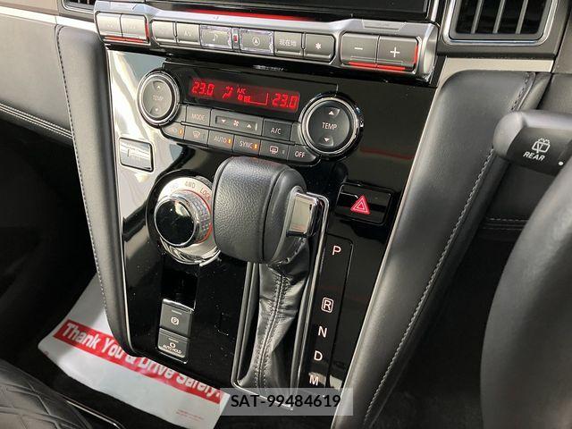 Mitsubishi DELICA 2021-01 7020357-24