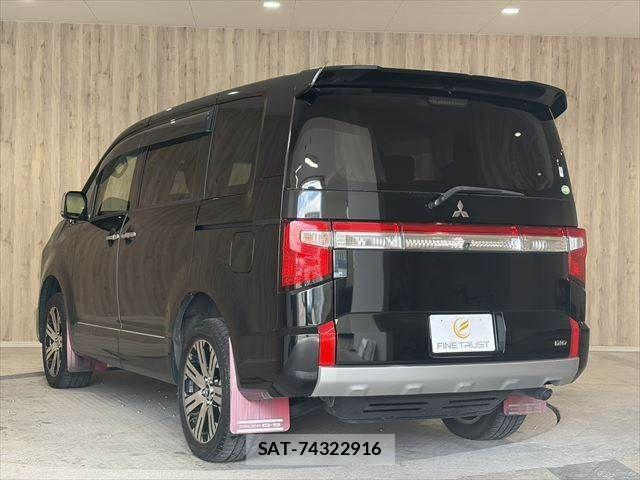 Mitsubishi DELICA 2019-04 7058303-20