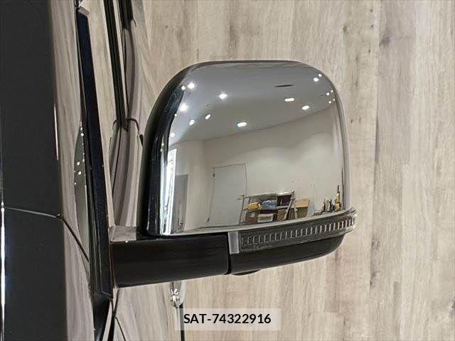 Mitsubishi DELICA 2019-04 7058303-22