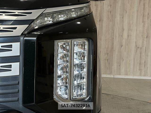 Mitsubishi DELICA 2019-04 7058303-24