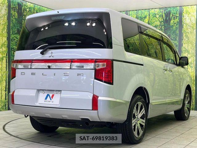 Mitsubishi DELICA 2024-09 7058281-16