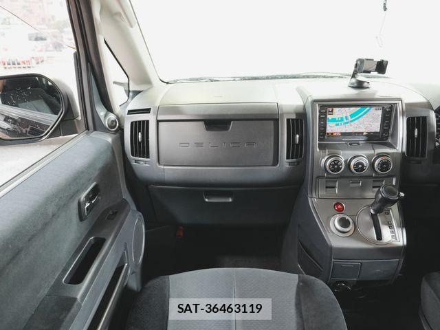 Mitsubishi DELICA 2007-09 7058311-6