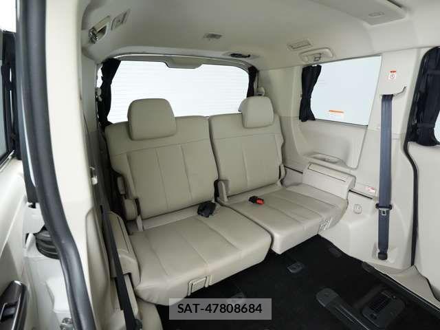 Mitsubishi DELICA 2013-05 7058297-16