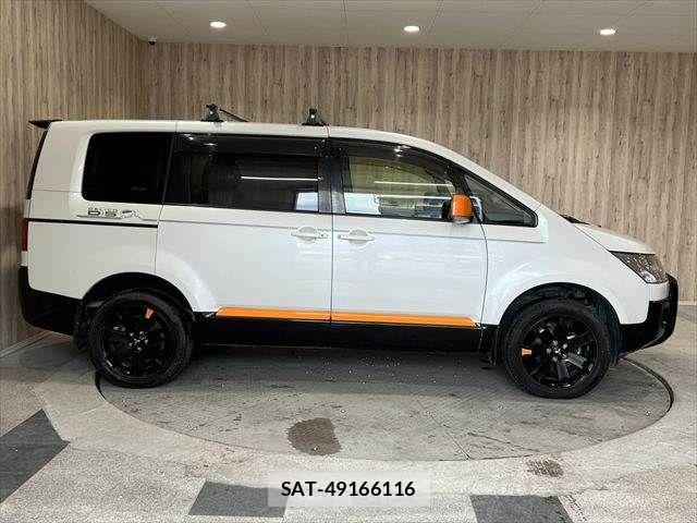Mitsubishi DELICA 2017-05 7058305-17