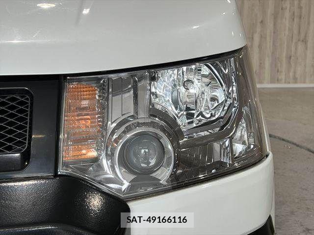 Mitsubishi DELICA 2017-05 7058305-23