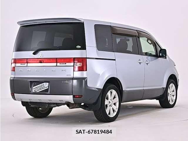 Mitsubishi DELICA 2015-02 7058307-18