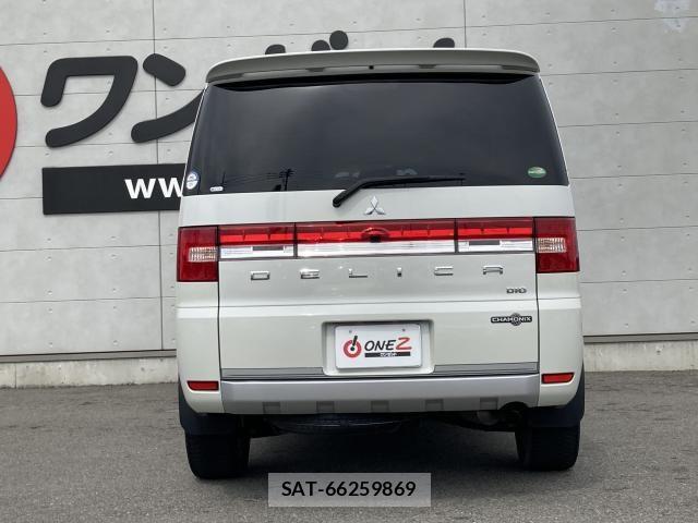 Mitsubishi DELICA 2016-06 7058304-18