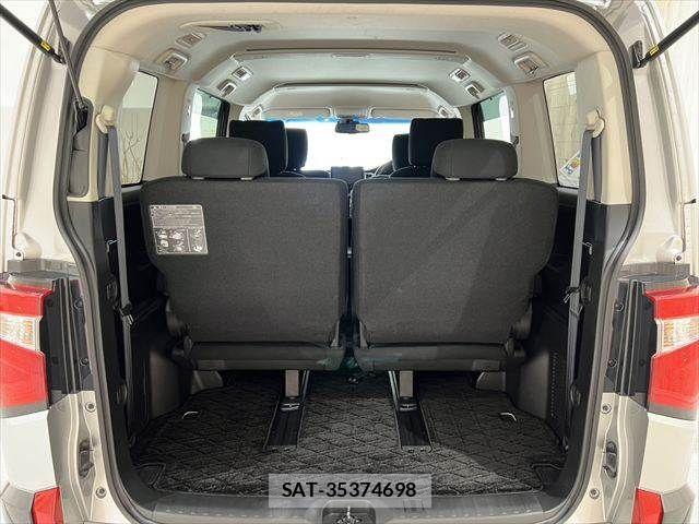 Mitsubishi DELICA 2019-02 7058301-9