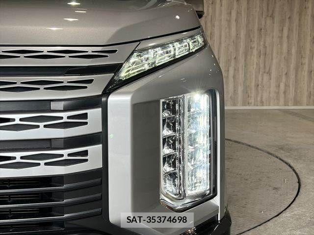 Mitsubishi DELICA 2019-02 7058301-10