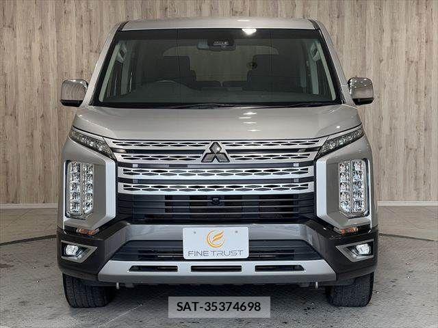 Mitsubishi DELICA 2019-02 7058301-14