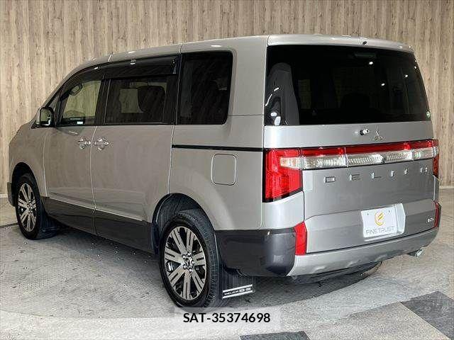 Mitsubishi DELICA 2019-02 7058301-19