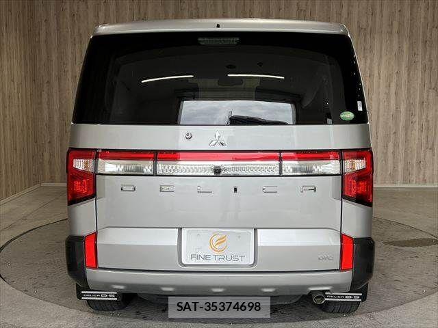 Mitsubishi DELICA 2019-02 7058301-20
