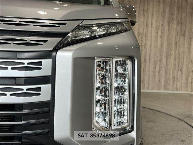 Mitsubishi DELICA 2019-02 7058301-24