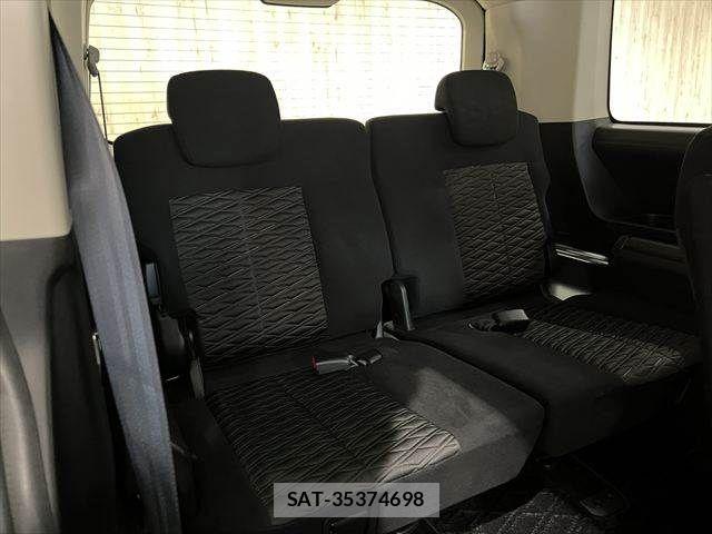 Mitsubishi DELICA 2019-02 7058301-8