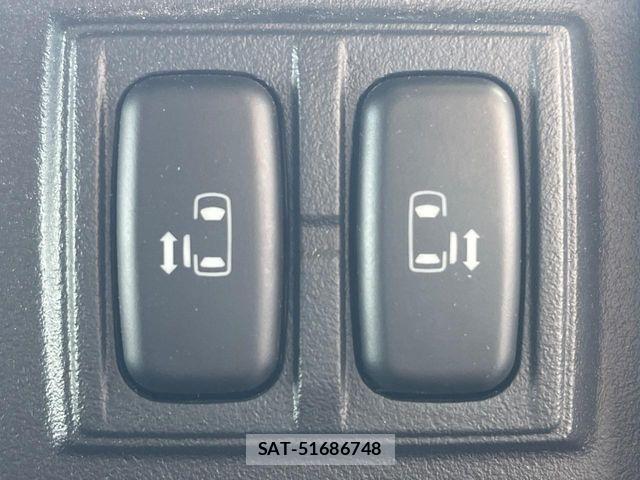 Mitsubishi DELICA 2019-01 7217517-5