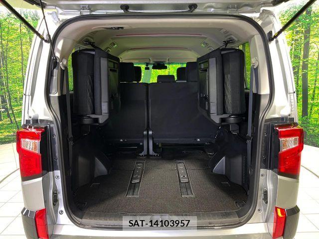 Mitsubishi DELICA 2024-09 7217580-9